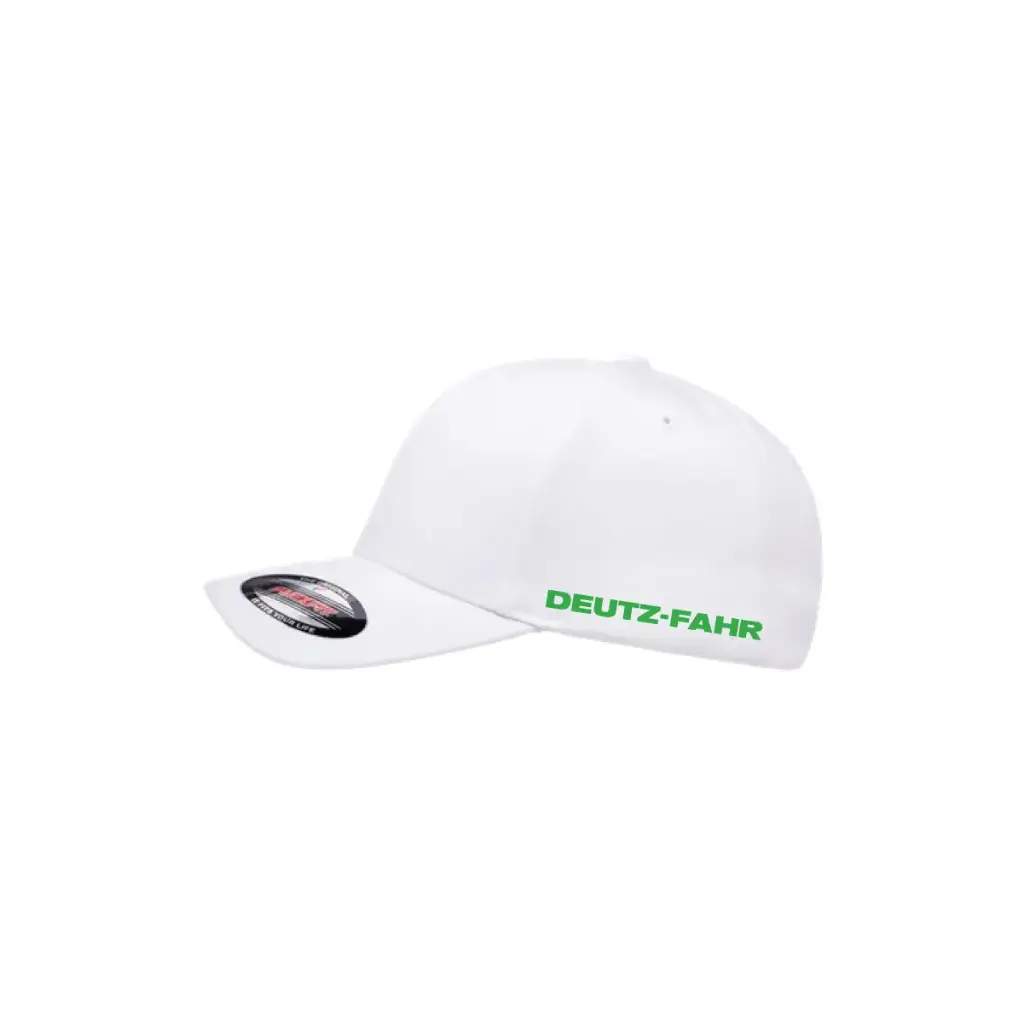 Casquette brodée sur le côté